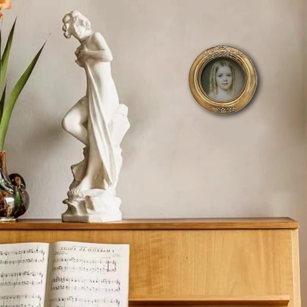 Small Vintage 3x3 Round Picture Frame