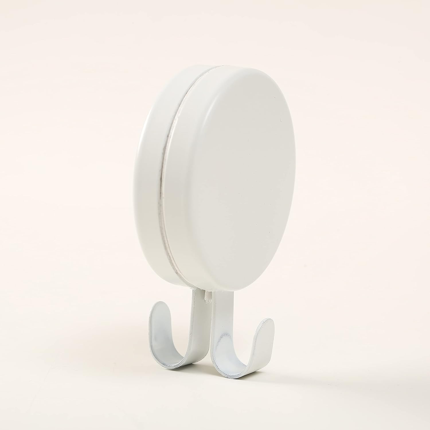 Aeranto Heavy Duty Magnetic Wreath Hanger 4 Pack