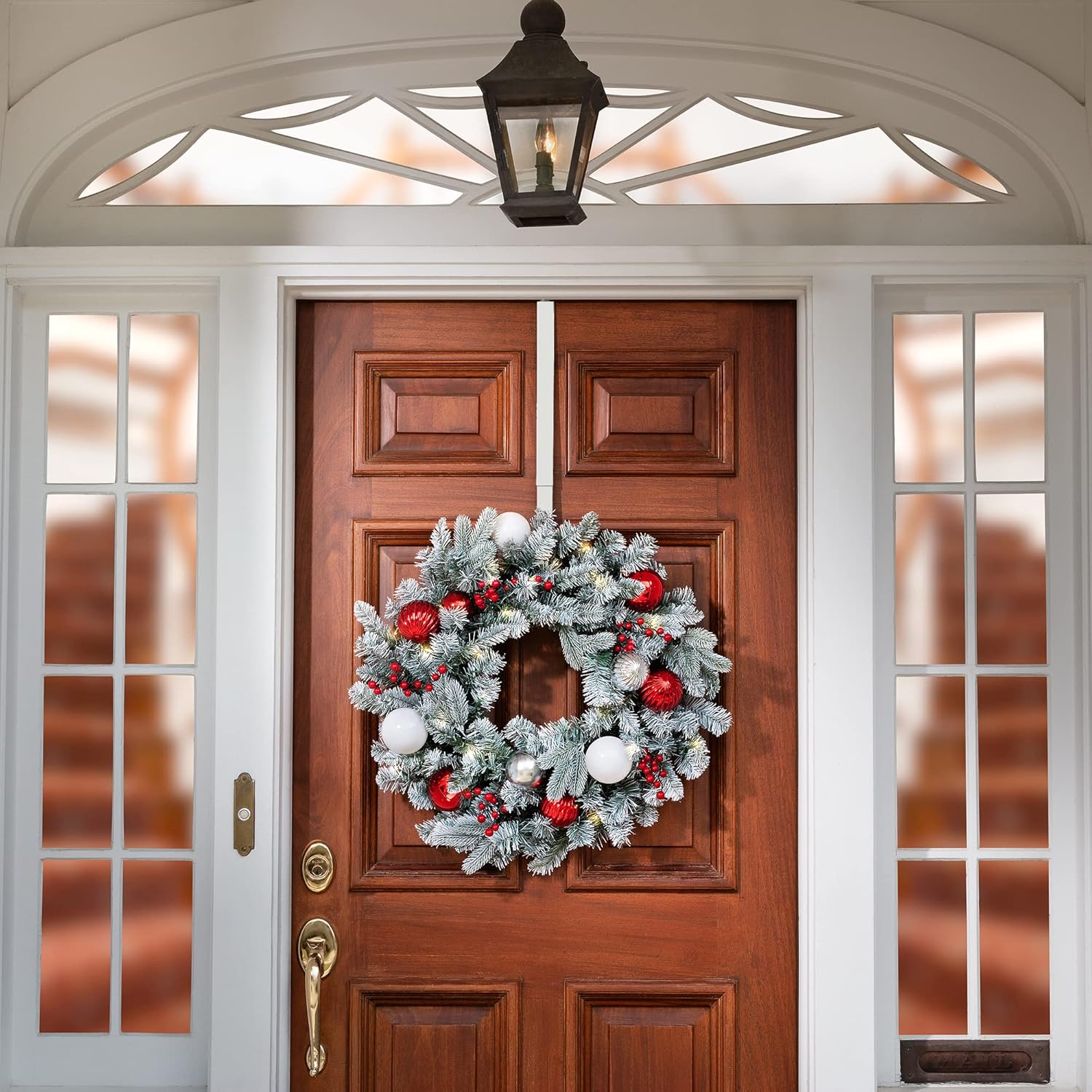 Haute Decor Adjustable Wreath Hanger Matte White