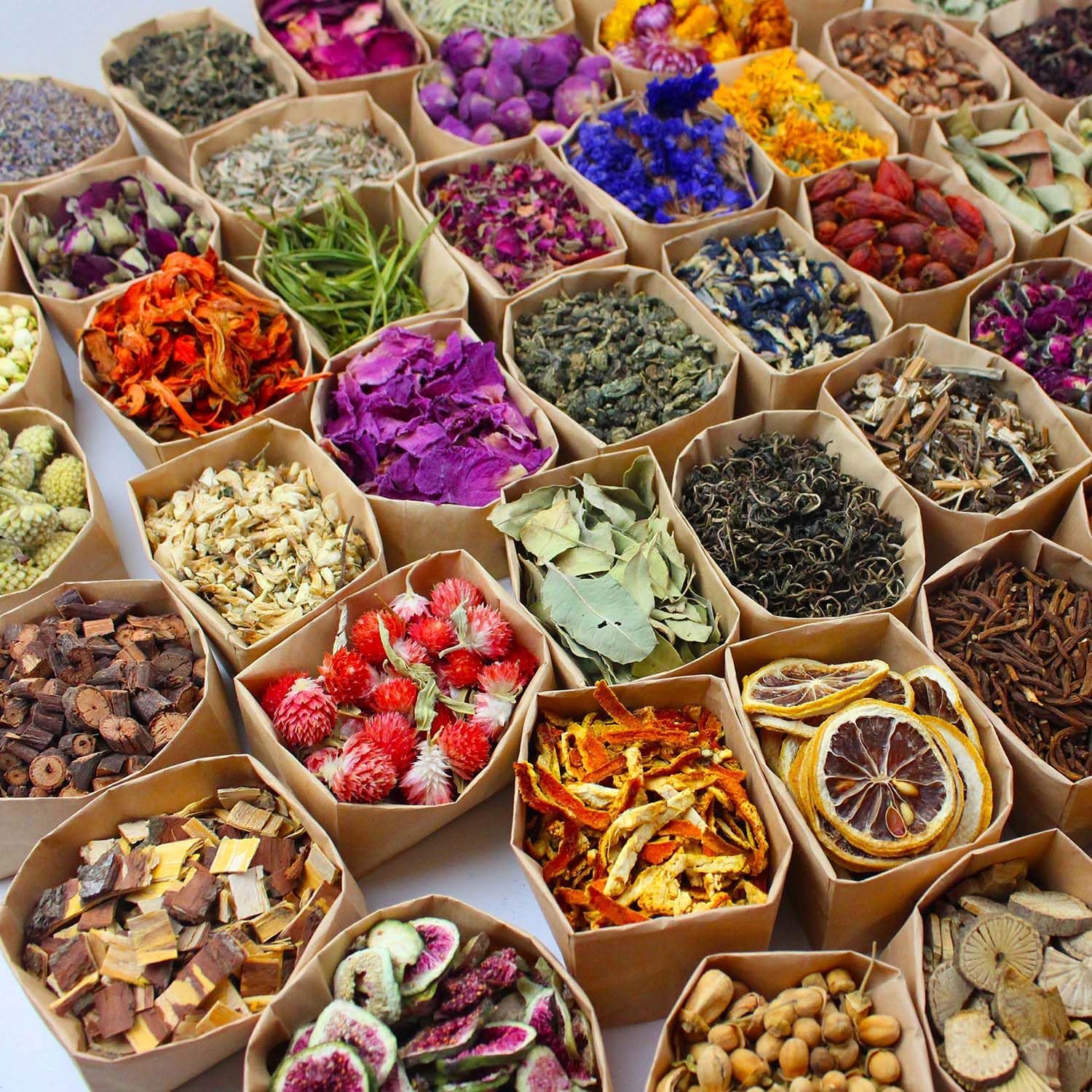 50 Pieces Dried Flower Set for Crafts and Decor