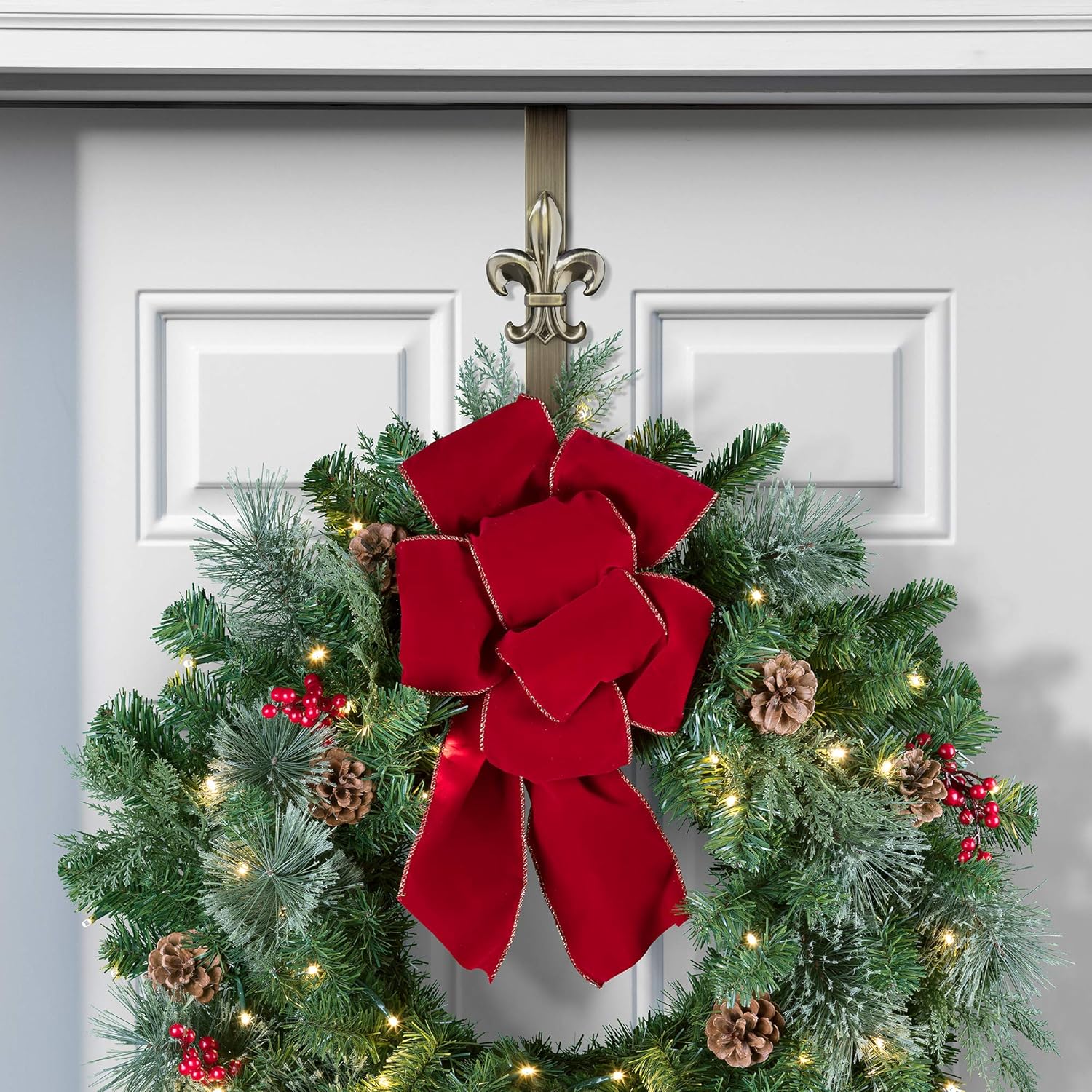 Haute Decor Adjustable Wreath Hanger with 4 Icons