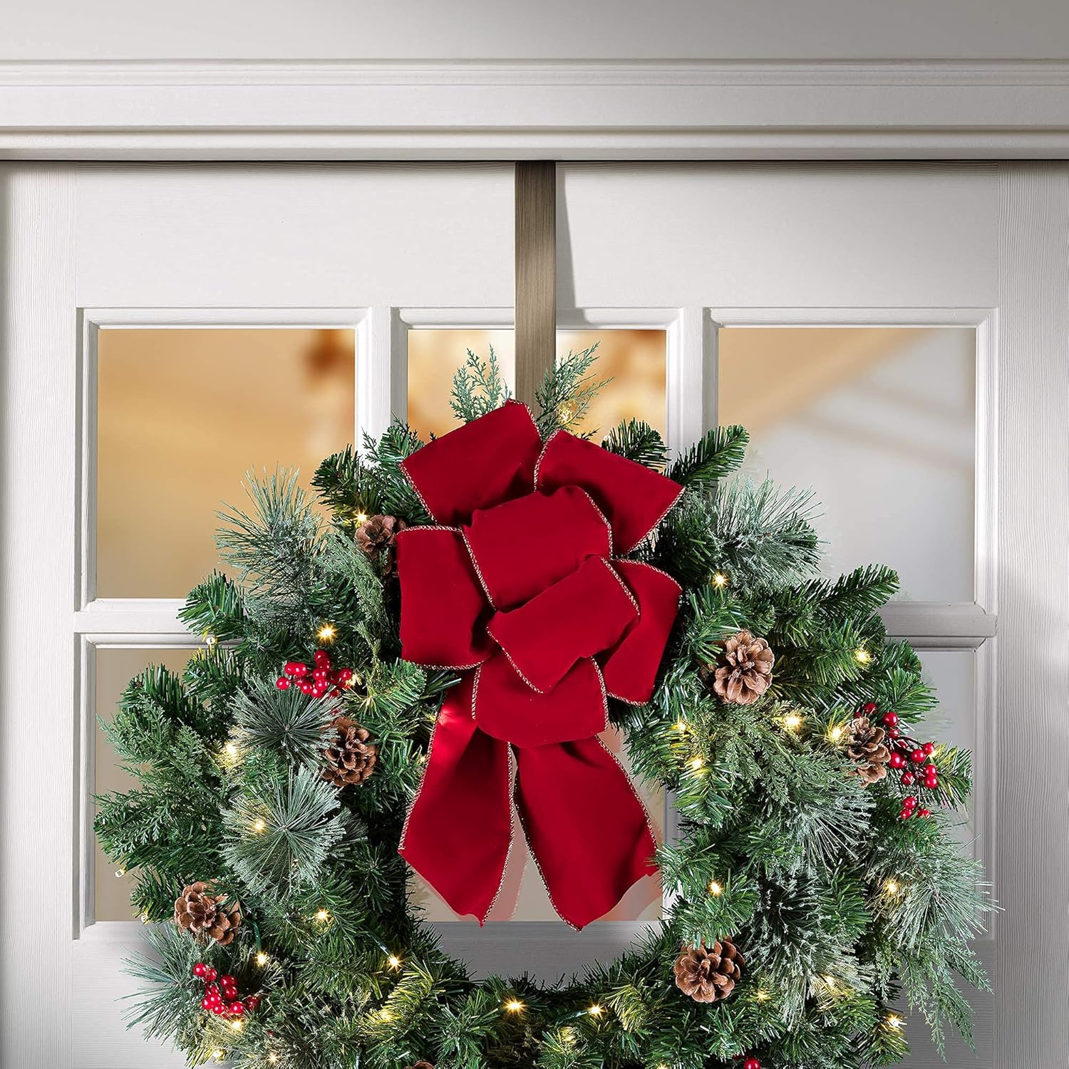 Haute Decor Adjustable Wreath Hanger - Antique Brass